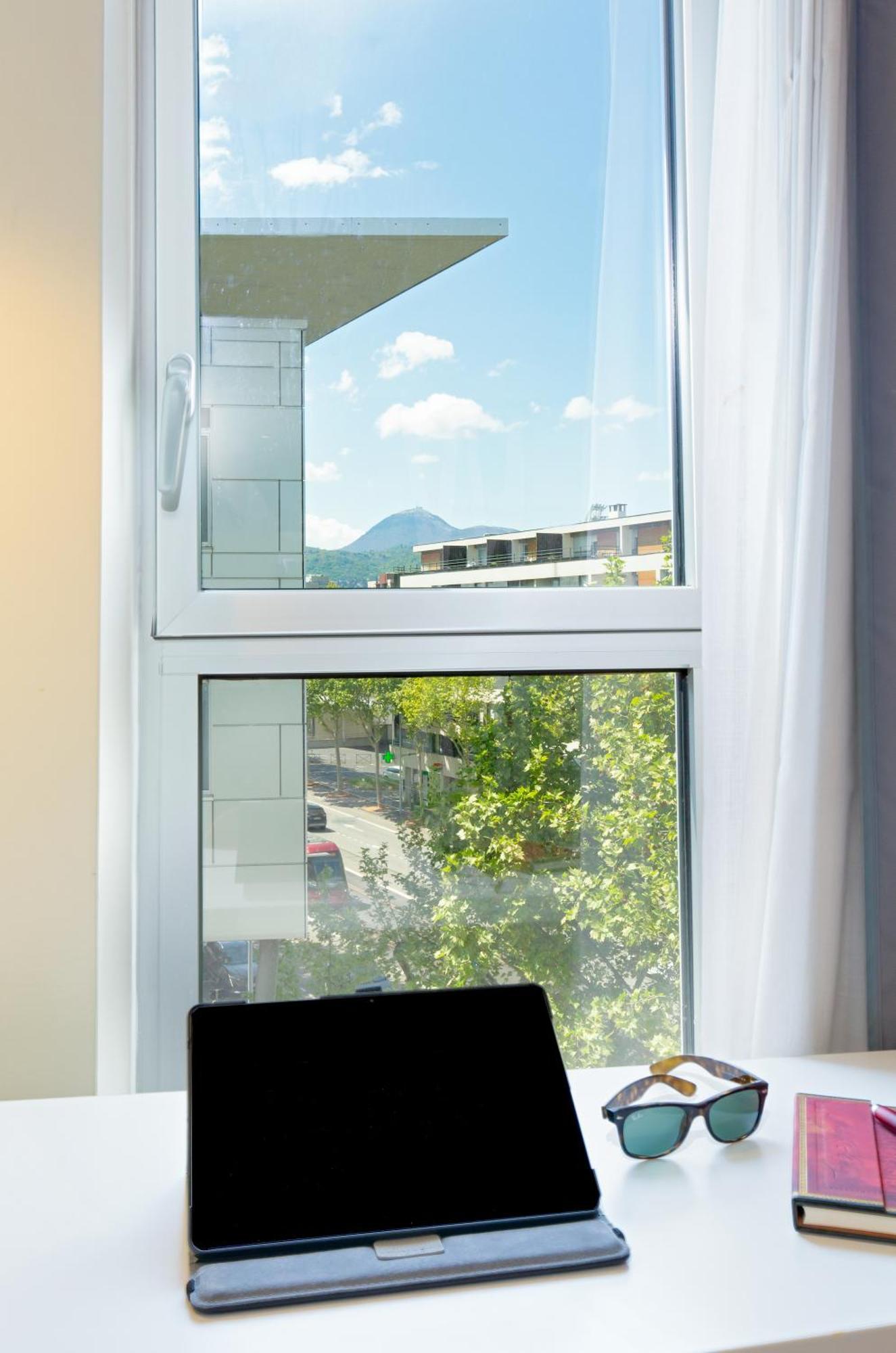 Hotel Campanile Clermont Ferrand Centre Esterno foto